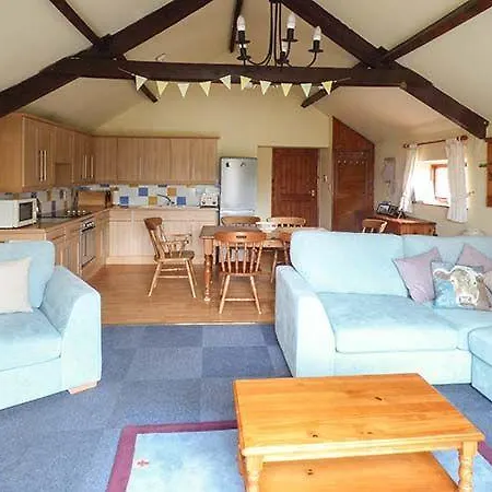 3 Sycamore Barn